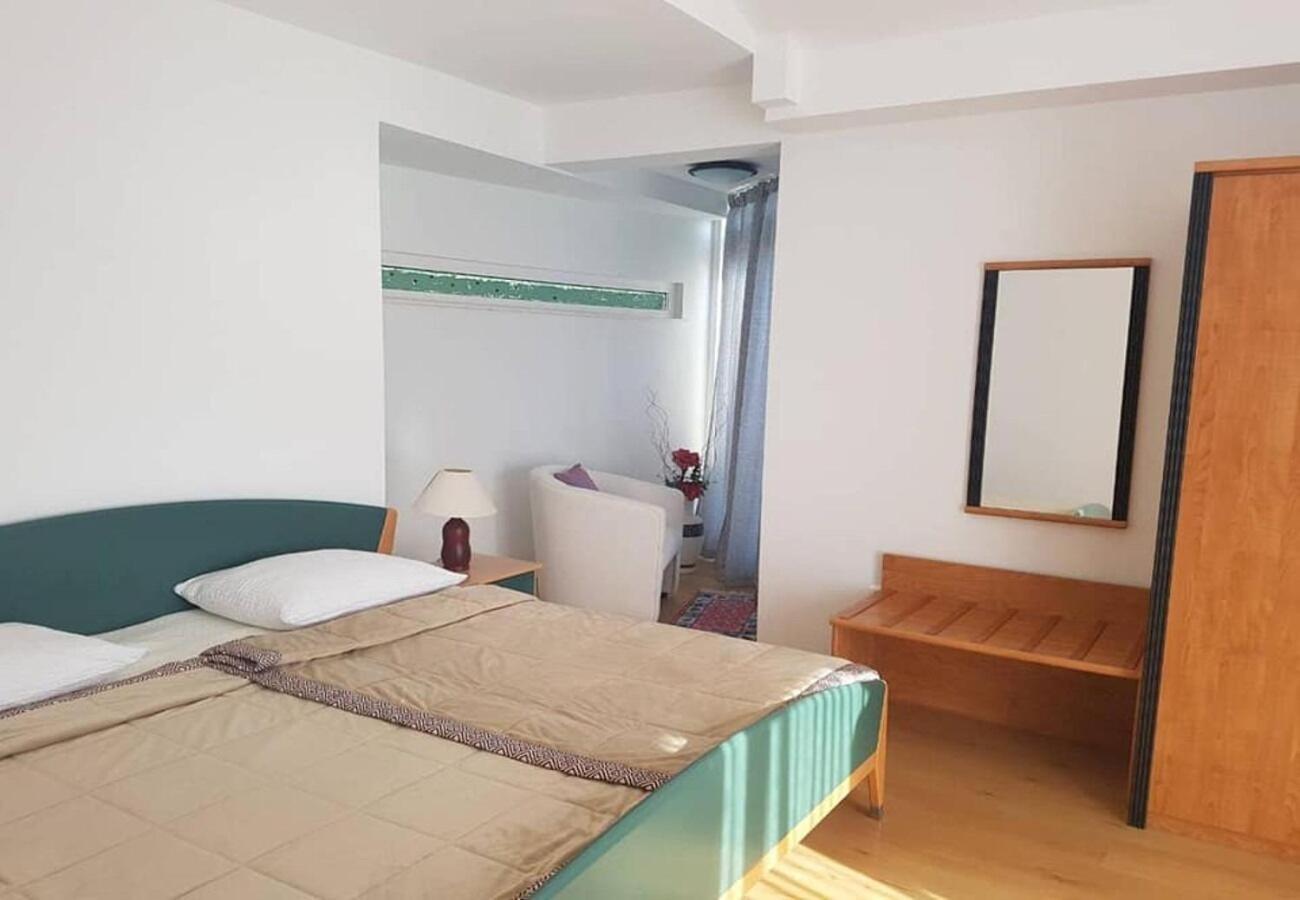 Apartments Javi - Free Private Parking Trogir Extérieur photo