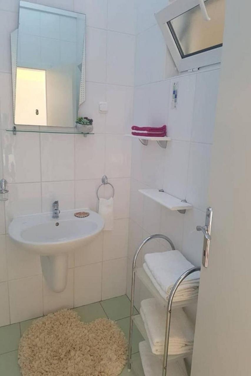 Apartments Javi - Free Private Parking Trogir Extérieur photo