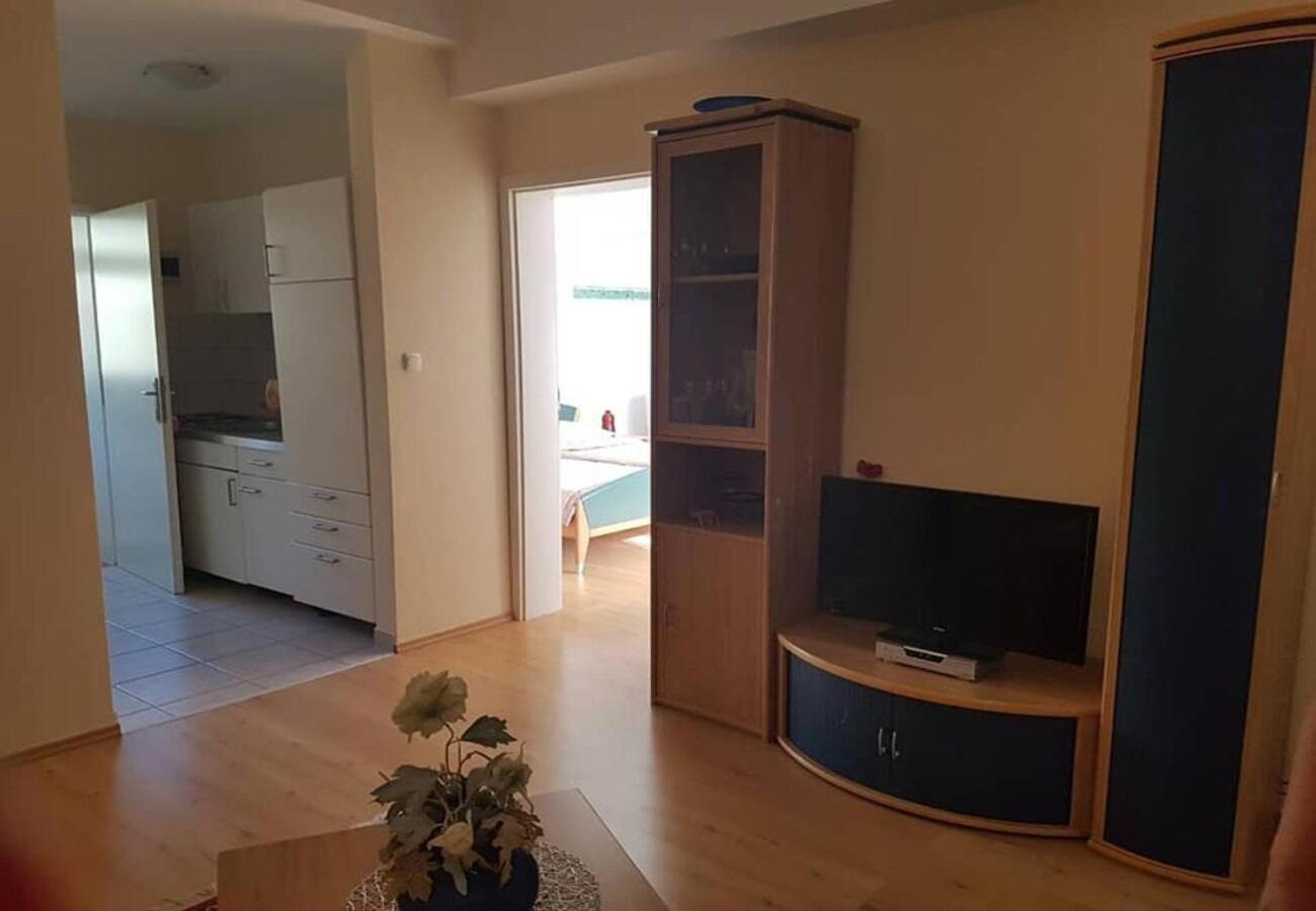Apartments Javi - Free Private Parking Trogir Extérieur photo
